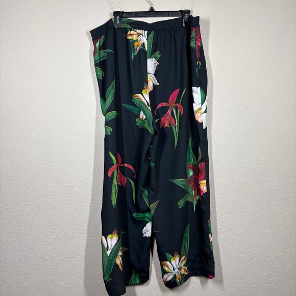 Chico's 3.5 / 18 Floral Wide Pants Black Elastic Waist Pull On Side Pocket - Picture 3 of 10